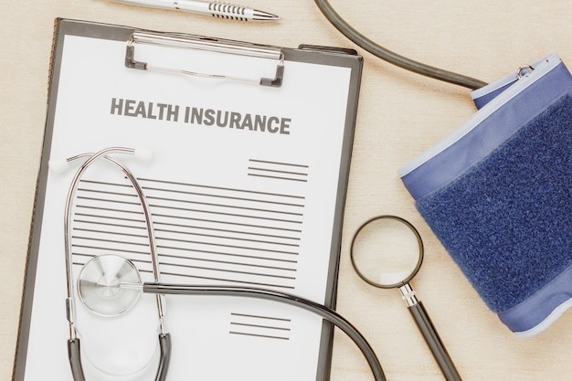 Benefits of Enrolling in a Medicare Health Insurance Plan 
